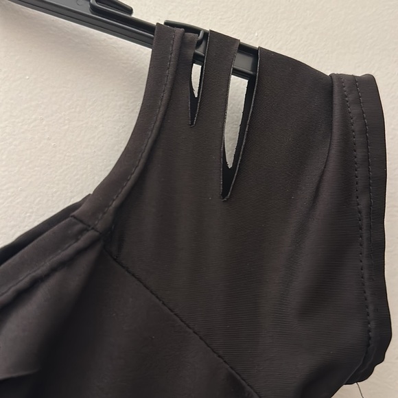 Cute black top - Picture 3 of 4